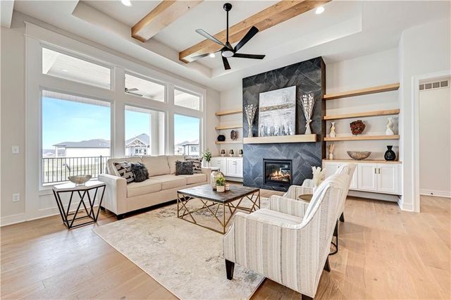 9938 Brockway Street, Lenexa, KS 66220