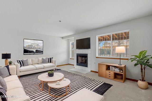 2913 STAR LAKE Place, El Paso, TX 79936