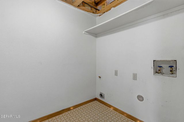 2913 STAR LAKE Place, El Paso, TX 79936