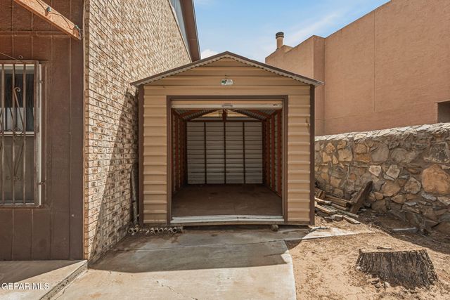 2913 STAR LAKE Place, El Paso, TX 79936