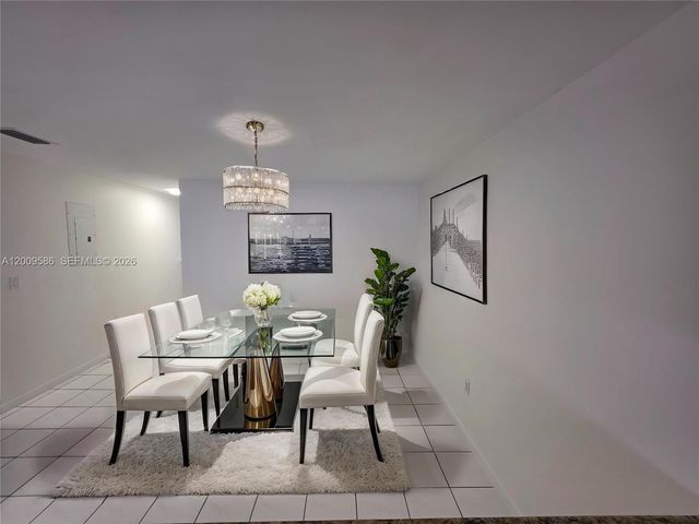 11649 NW 91st Ave, Hialeah Gardens, FL 33018