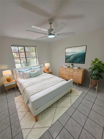 11649 NW 91st Ave, Hialeah Gardens, FL 33018