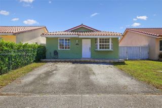 11649 NW 91st Ave, Hialeah Gardens, FL 33018