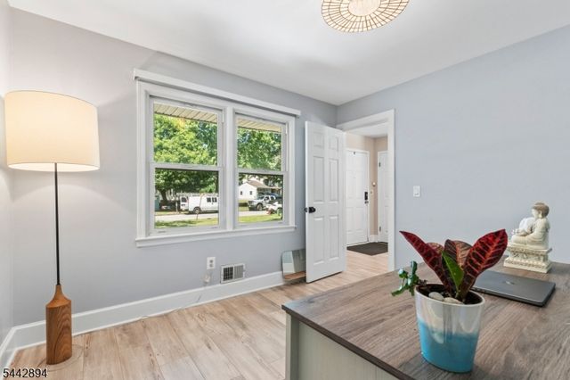 400 Ernest Dr, Hillsborough Twp., NJ 08844