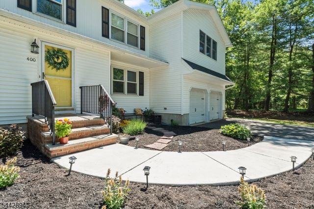 400 Ernest Dr, Hillsborough Twp., NJ 08844