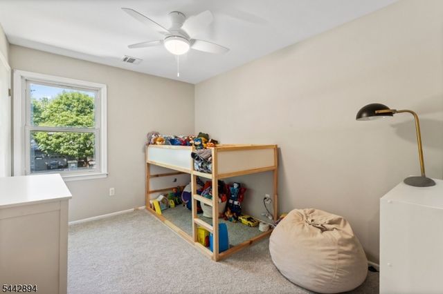 400 Ernest Dr, Hillsborough Twp., NJ 08844