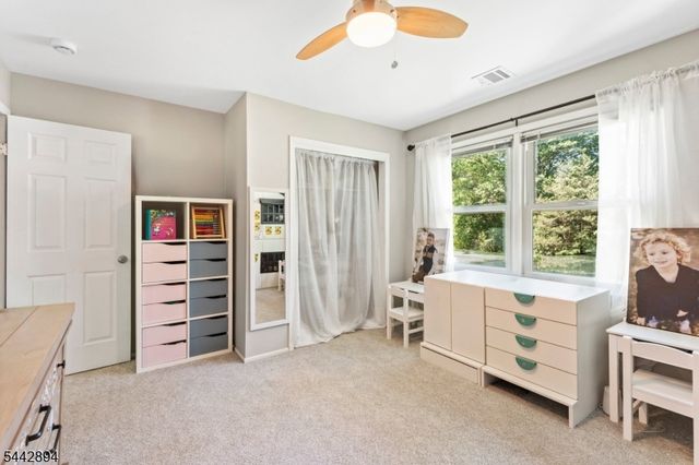 400 Ernest Dr, Hillsborough Twp., NJ 08844
