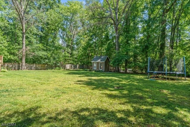 400 Ernest Dr, Hillsborough Twp., NJ 08844