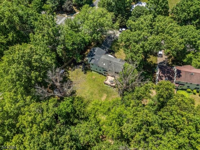 400 Ernest Dr, Hillsborough Twp., NJ 08844