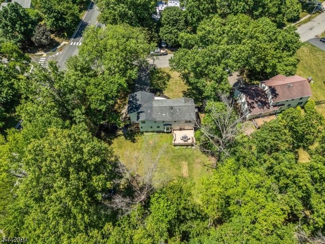 400 Ernest Dr, Hillsborough Twp., NJ 08844