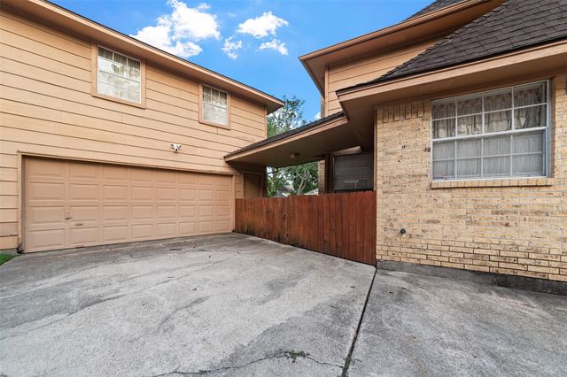 15118 Terrace Oaks Drive, Houston, TX 77068