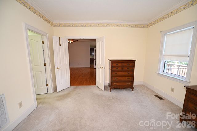 640 40th Avenue Lane NW, Hickory, NC 28601