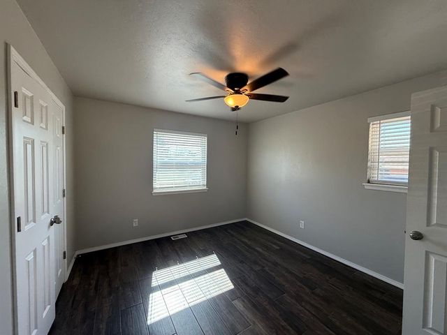 5813 NW 66th Street, Warr Acres, OK 73132
