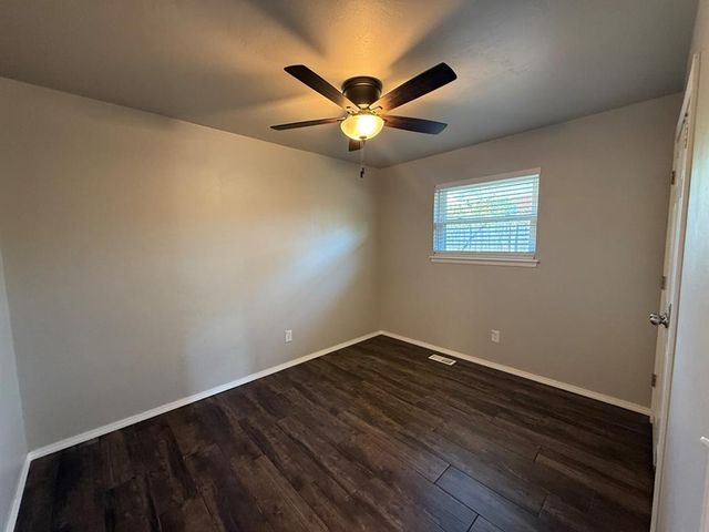 5813 NW 66th Street, Warr Acres, OK 73132