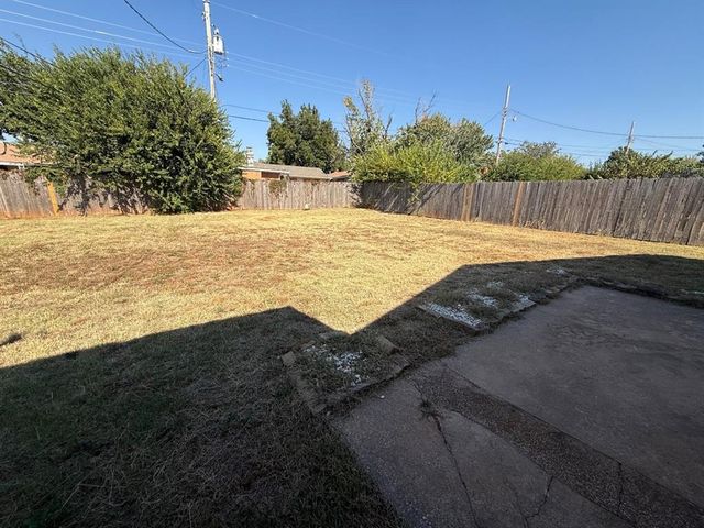 5813 NW 66th Street, Warr Acres, OK 73132