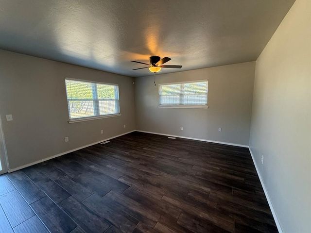 5813 NW 66th Street, Warr Acres, OK 73132