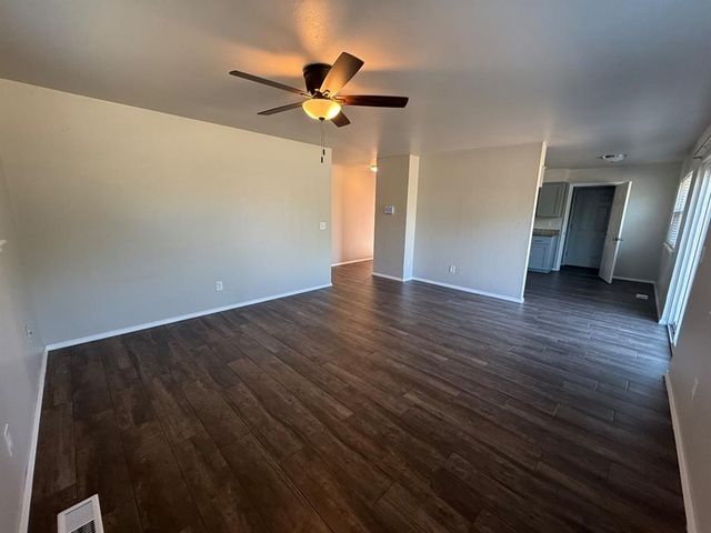 5813 NW 66th Street, Warr Acres, OK 73132