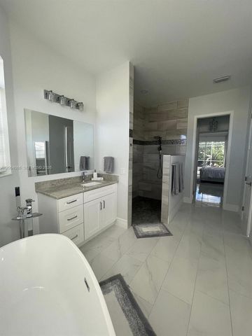 8268 S Southwind, Fort Myers, FL 33908