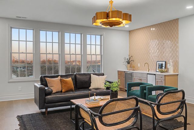 713 S 12th St, Nashville, TN 37206