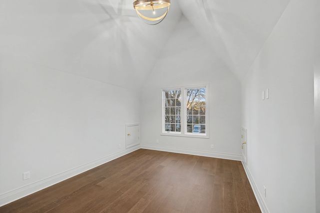 713 S 12th St, Nashville, TN 37206