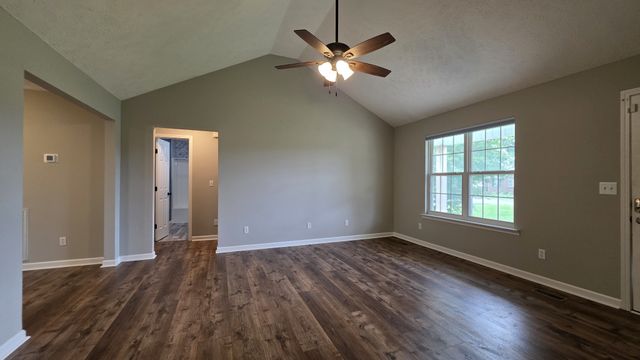 2312 Forrest Fields Dr, Chapel Hill, TN 37034