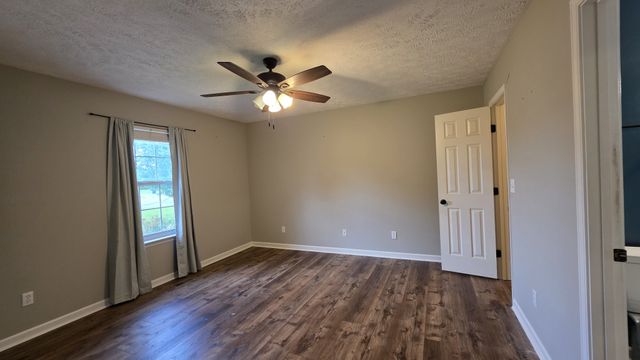 2312 Forrest Fields Dr, Chapel Hill, TN 37034