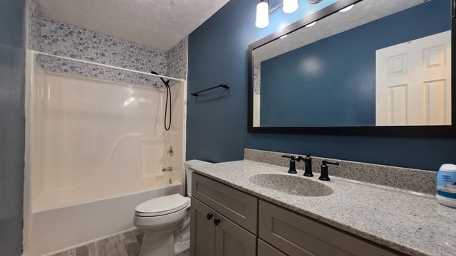 2312 Forrest Fields Dr, Chapel Hill, TN 37034