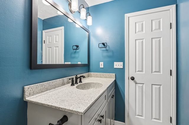 2312 Forrest Fields Dr, Chapel Hill, TN 37034