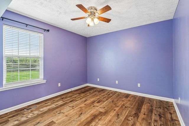 2312 Forrest Fields Dr, Chapel Hill, TN 37034