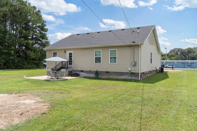1203 S Washington St, Tullahoma, TN 37388