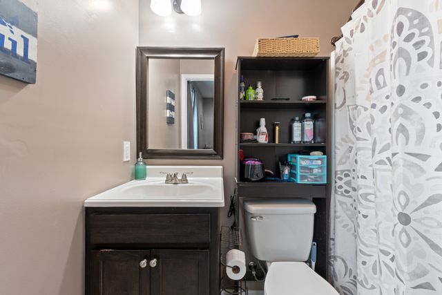 1203 S Washington St, Tullahoma, TN 37388