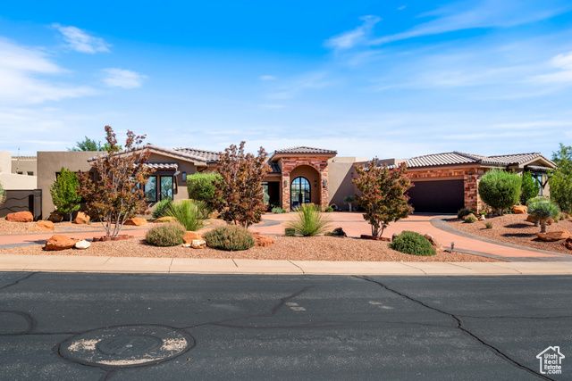 2082 W LONG SKY DR, St. George, UT 84770