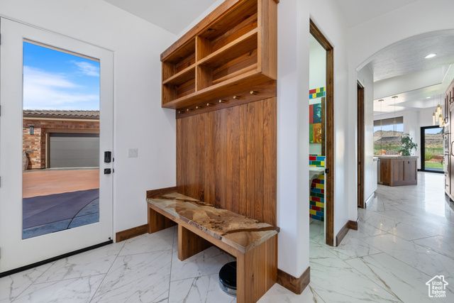 2082 W LONG SKY DR, St. George, UT 84770