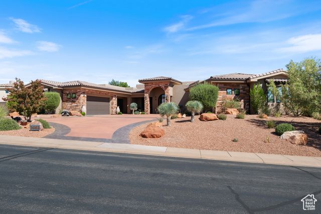 2082 W LONG SKY DR, St. George, UT 84770