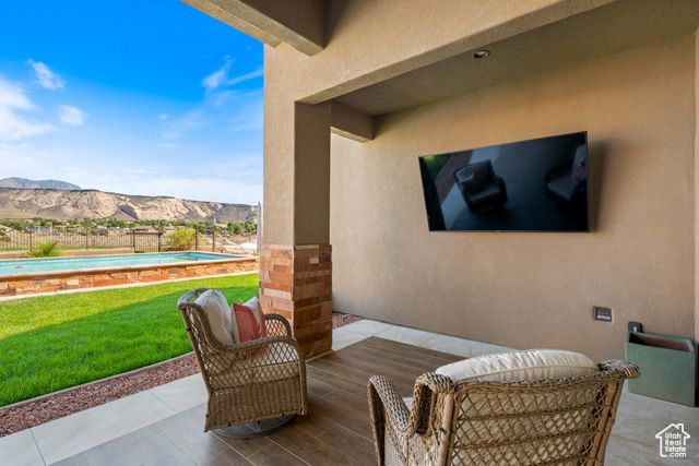 2082 W LONG SKY DR, St. George, UT 84770