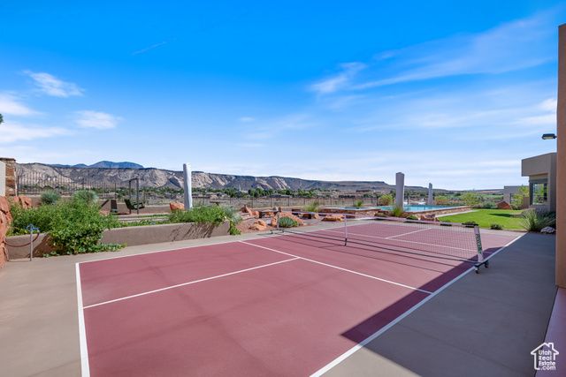 2082 W LONG SKY DR, St. George, UT 84770