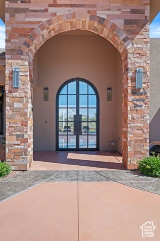 2082 W LONG SKY DR, St. George, UT 84770