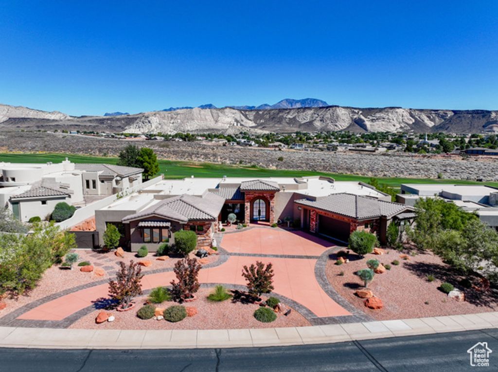 2082 W LONG SKY DR, St. George, UT 84770