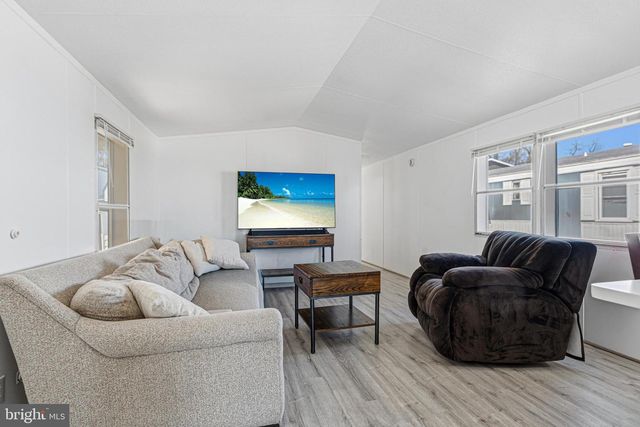 64 ROCKYWOOD LANE, Essex, MD 21221