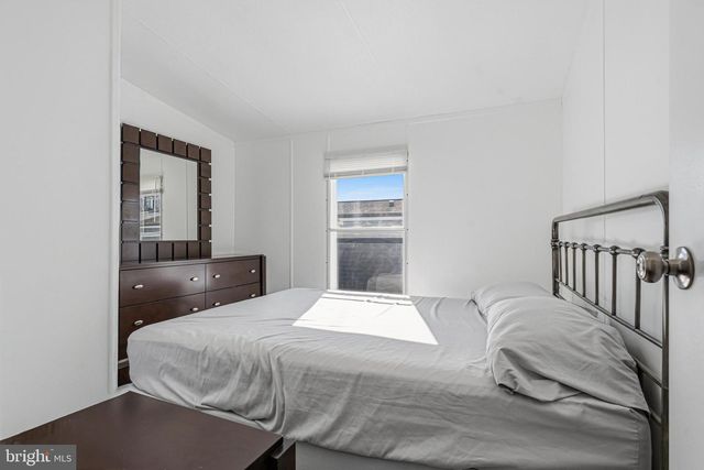 64 ROCKYWOOD LANE, Essex, MD 21221