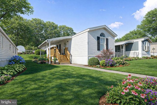 64 ROCKYWOOD LANE, Essex, MD 21221