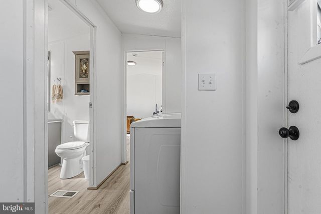 64 ROCKYWOOD LANE, Essex, MD 21221