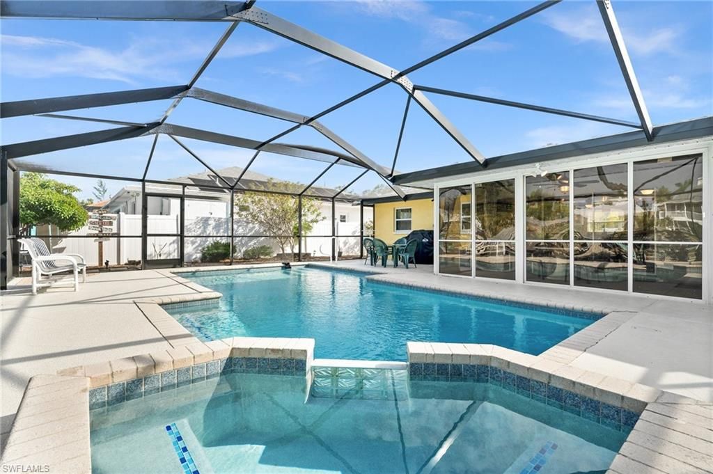 3462 Pinetree DR, ST. JAMES CITY, FL 33956 — photo 3