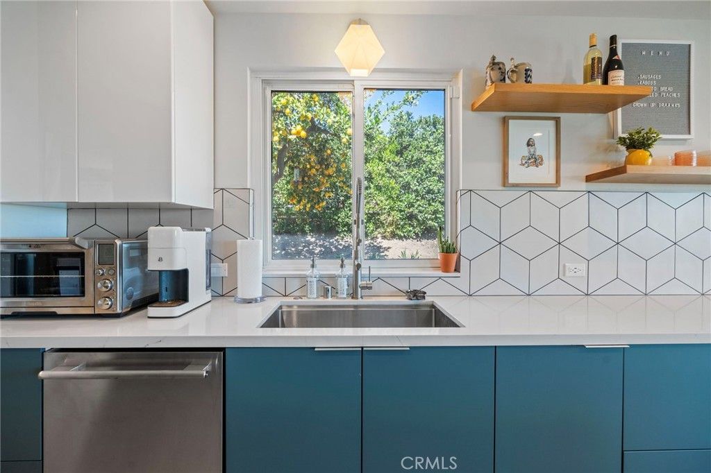 Image 21 of property listing at 7026 Middlesbury Ridge, West Hills, CA 91307