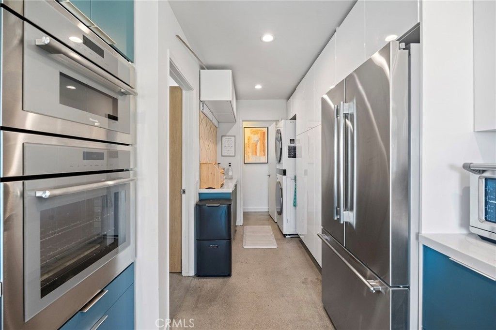 Image 22 of property listing at 7026 Middlesbury Ridge, West Hills, CA 91307