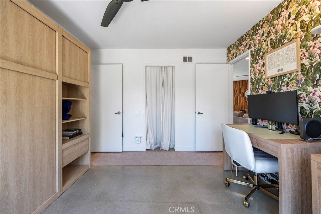 Image 26 of property listing at 7026 Middlesbury Ridge, West Hills, CA 91307