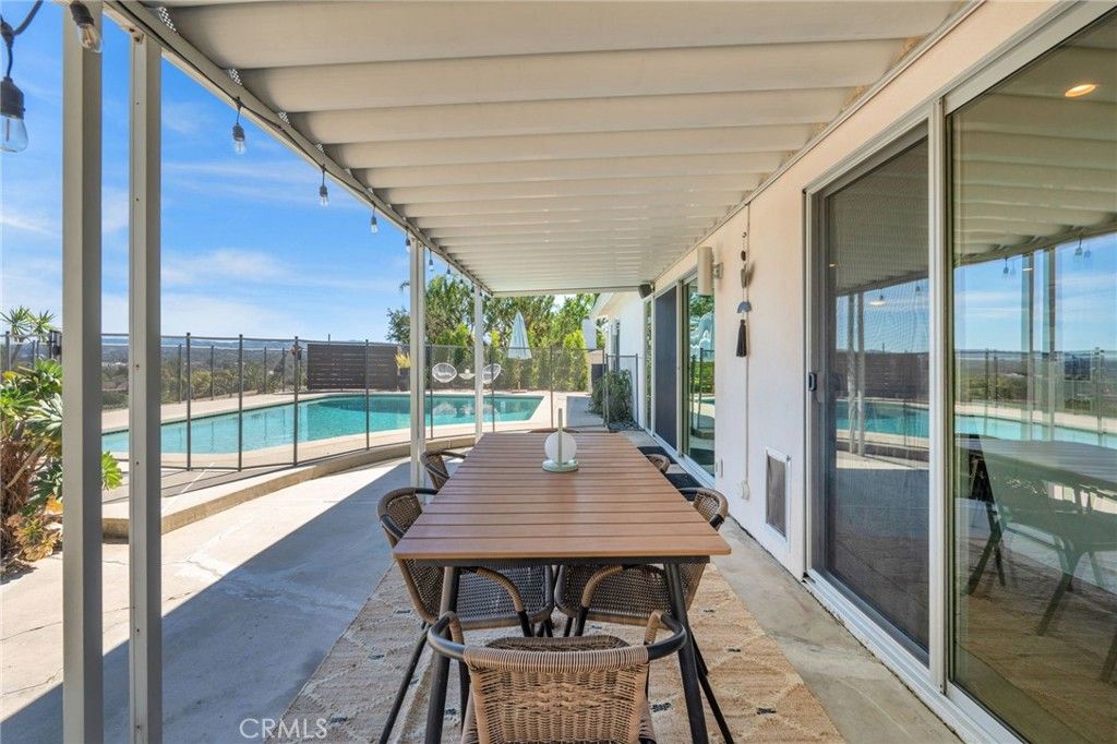 Image 37 of property listing at 7026 Middlesbury Ridge, West Hills, CA 91307