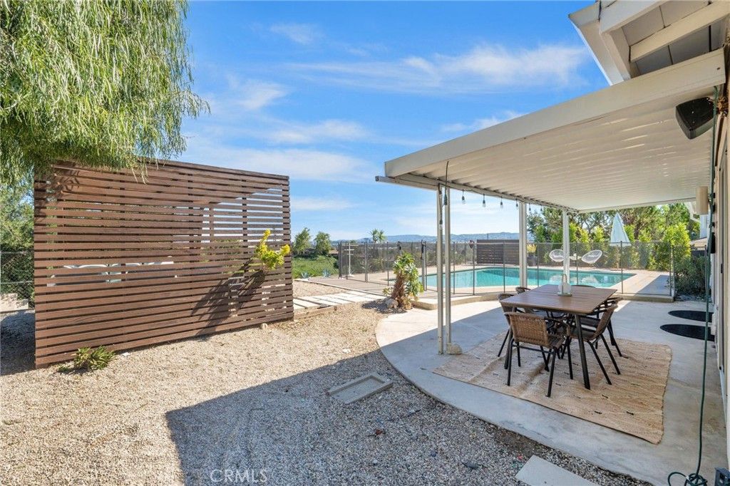 Image 38 of property listing at 7026 Middlesbury Ridge, West Hills, CA 91307