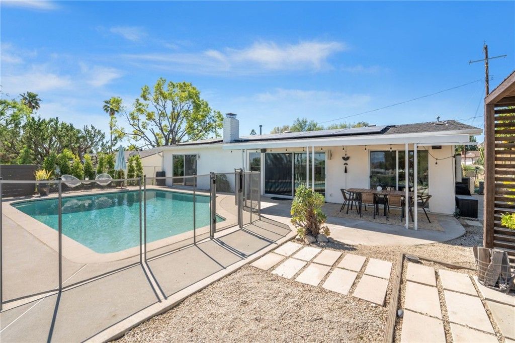 Image 43 of property listing at 7026 Middlesbury Ridge, West Hills, CA 91307