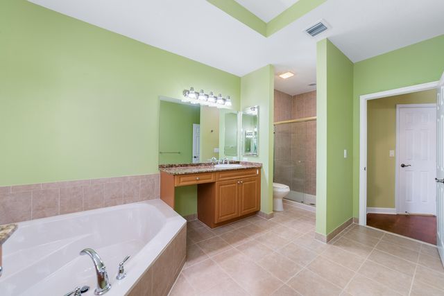 128 W Prive Circle, Delray Beach, FL 33445